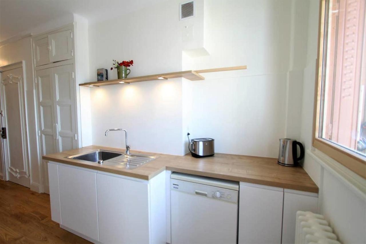 Large 5 Rooms With Garage In The City Center Annecy Exteriör bild
